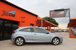 Opel Astra GTC 1.3 completo